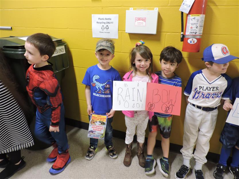 Students celebrate reading during Read Across America Week